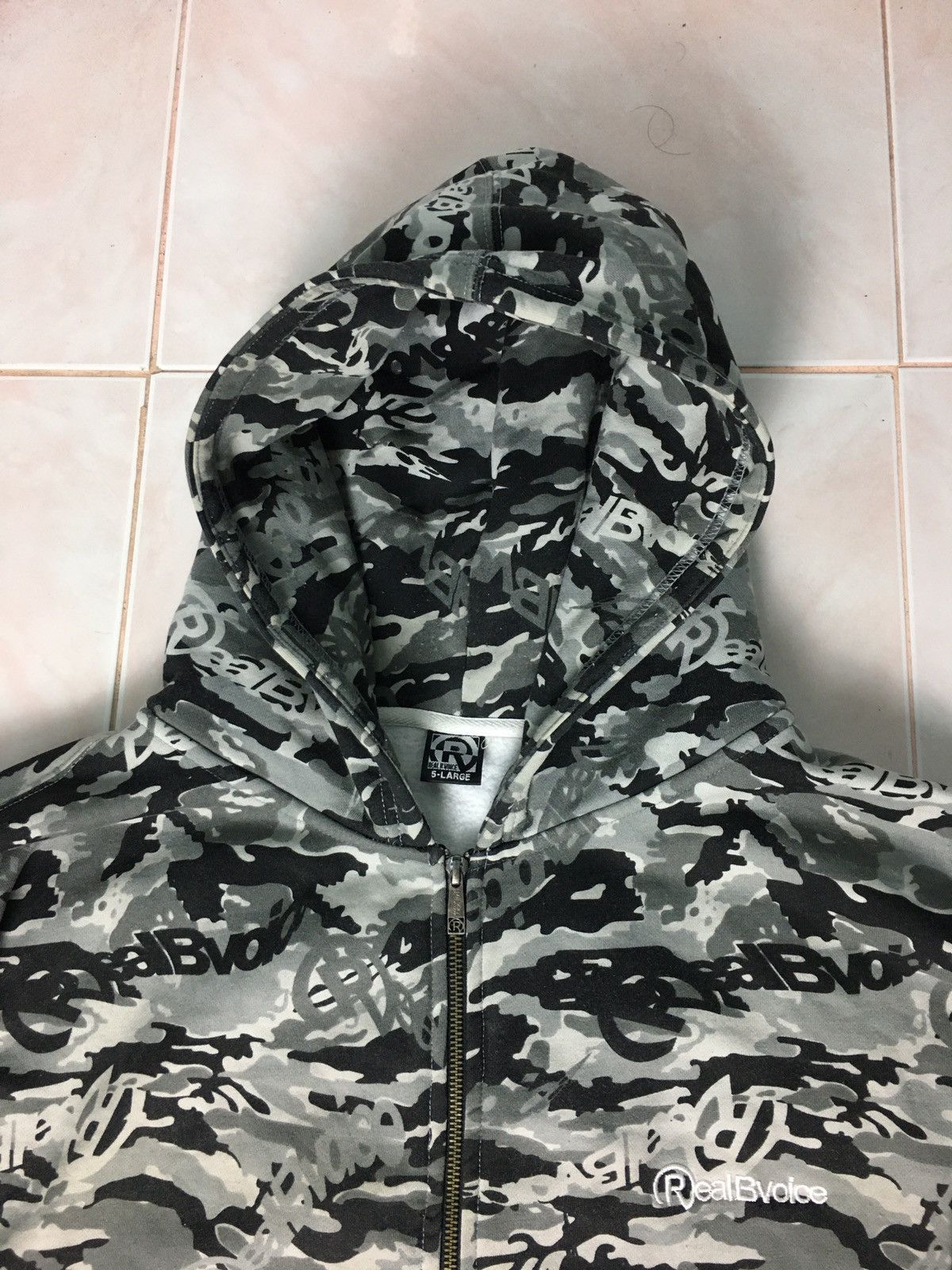 Japanese Brand Real B Voice Big Logo Camouflage Hoodie Bape Inspired Size US L / EU 52-54 / 3 - 12 Thumbnail