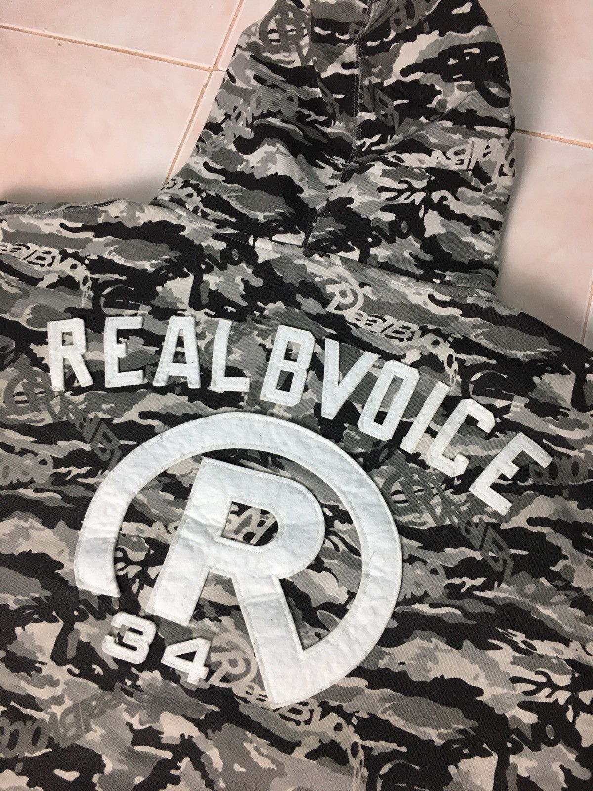 Japanese Brand Real B Voice Big Logo Camouflage Hoodie Bape Inspired Size US L / EU 52-54 / 3 - 19 Thumbnail