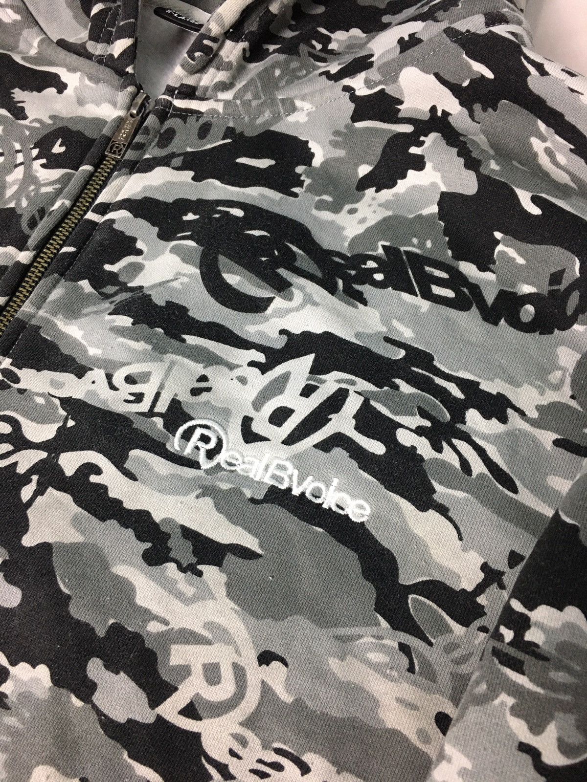 Japanese Brand Real B Voice Big Logo Camouflage Hoodie Bape Inspired Size US L / EU 52-54 / 3 - 7 Thumbnail