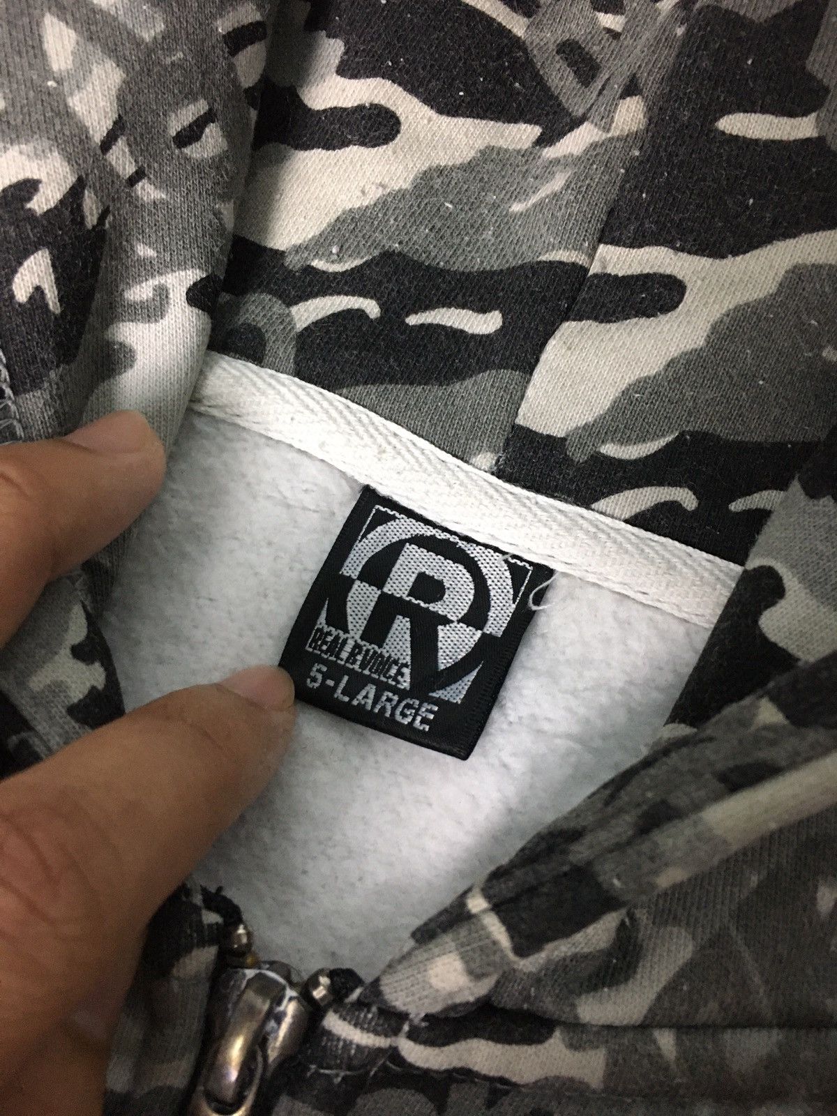 Japanese Brand Real B Voice Big Logo Camouflage Hoodie Bape Inspired Size US L / EU 52-54 / 3 - 13 Thumbnail