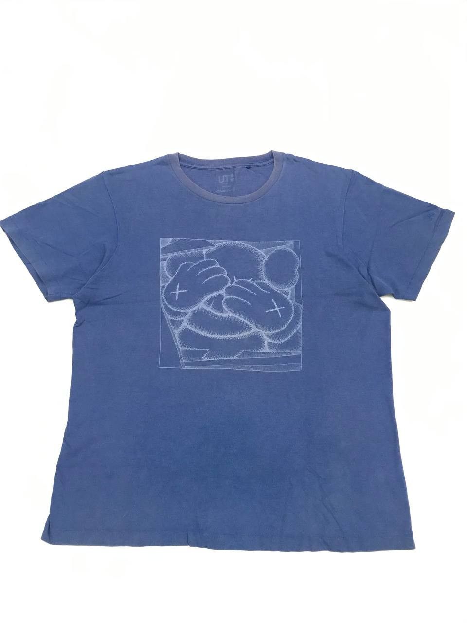 Kaws × Uniqlo × Vintage Vintage Kaws x Uniqlo Tee Size US L / EU 52-54 / 3 - 1 Thumbnail