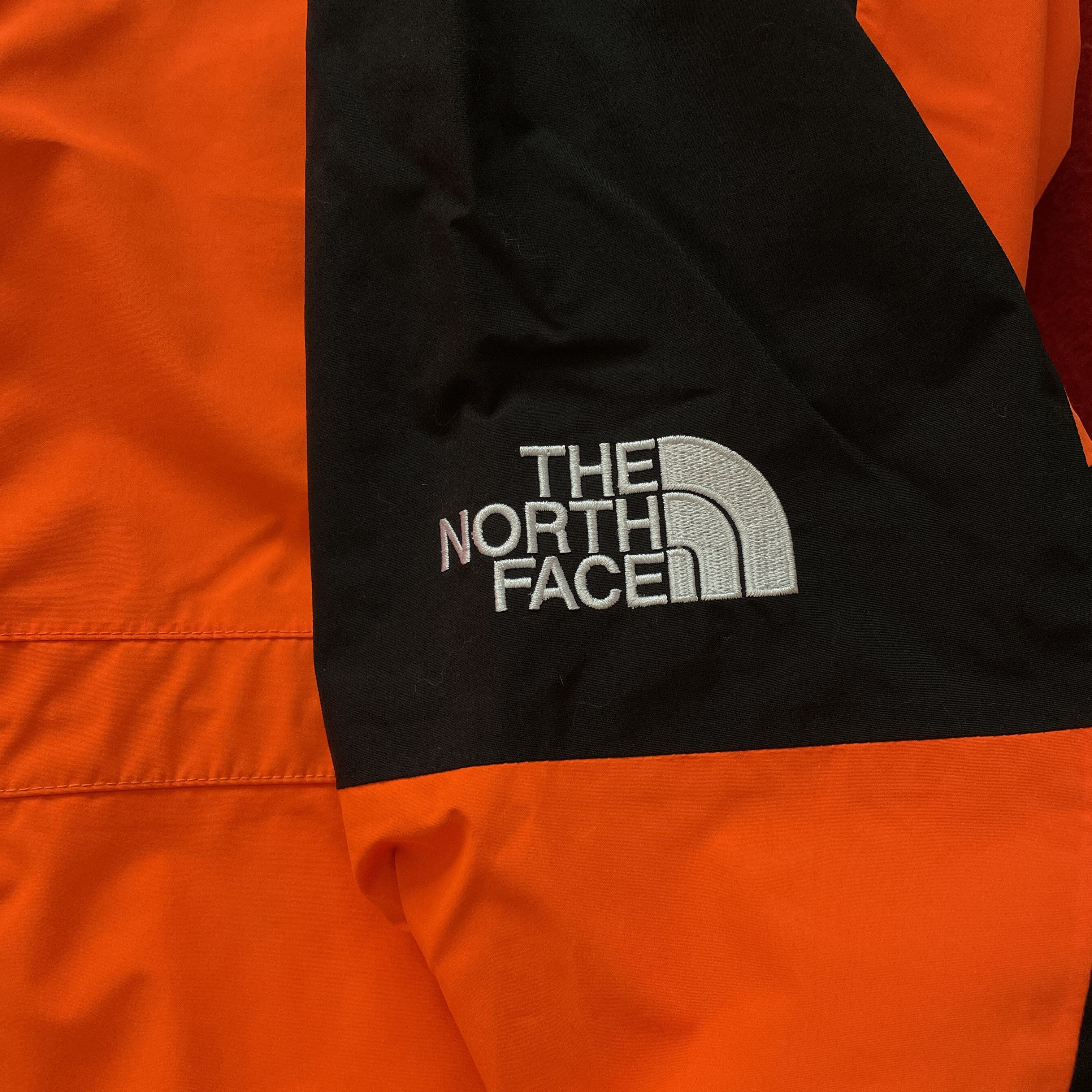 Supreme × The North Face Supreme x TNF - Light Mountain Jacket F/W16 2016 Orange Size US M / EU 48-50 / 2 - 4 Thumbnail