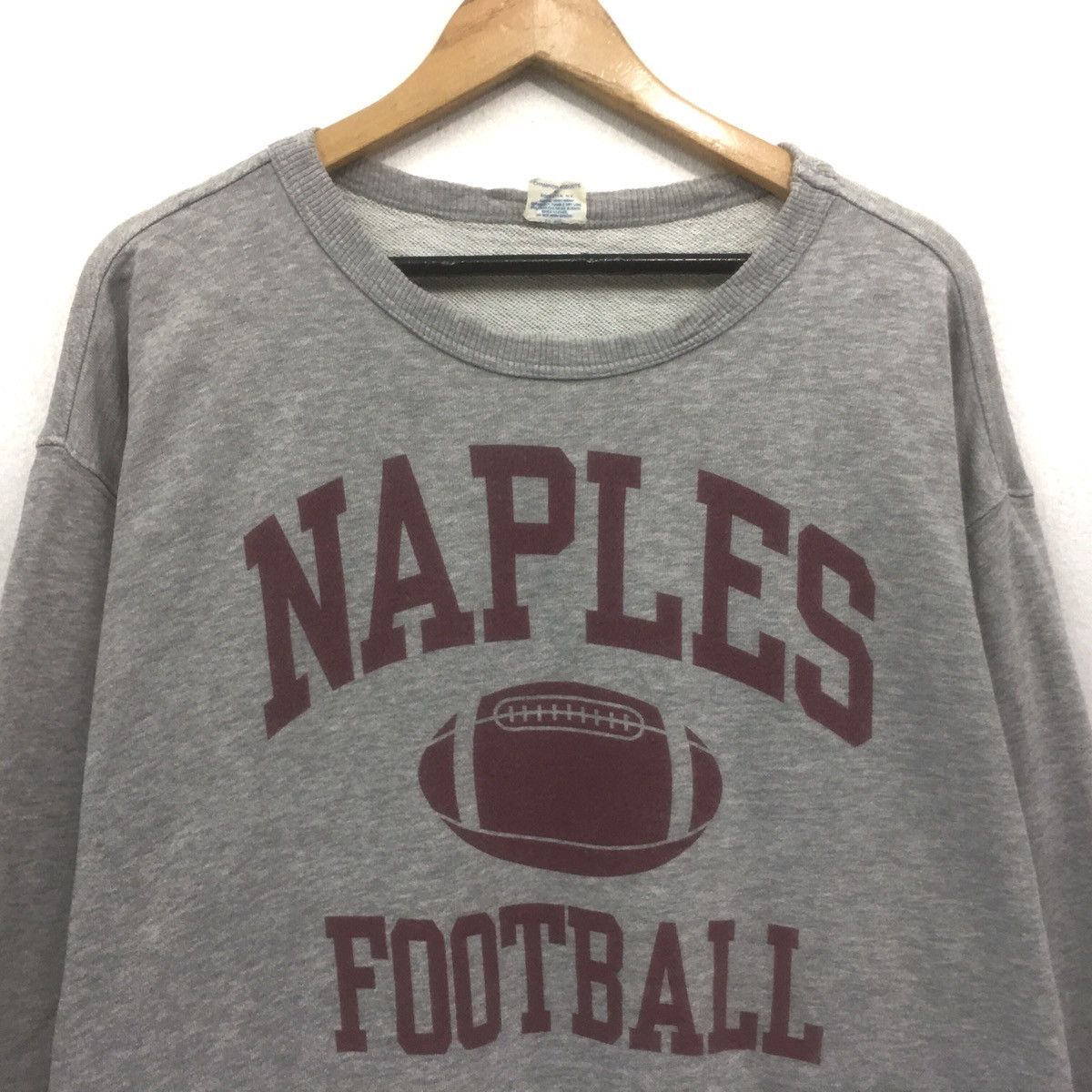 Champion × NFL × Nutmeg Vintage Champion Biglogo Rugby NAPLES FOOTBALL Sweatshirt Size US M / EU 48-50 / 2 - 4 Thumbnail
