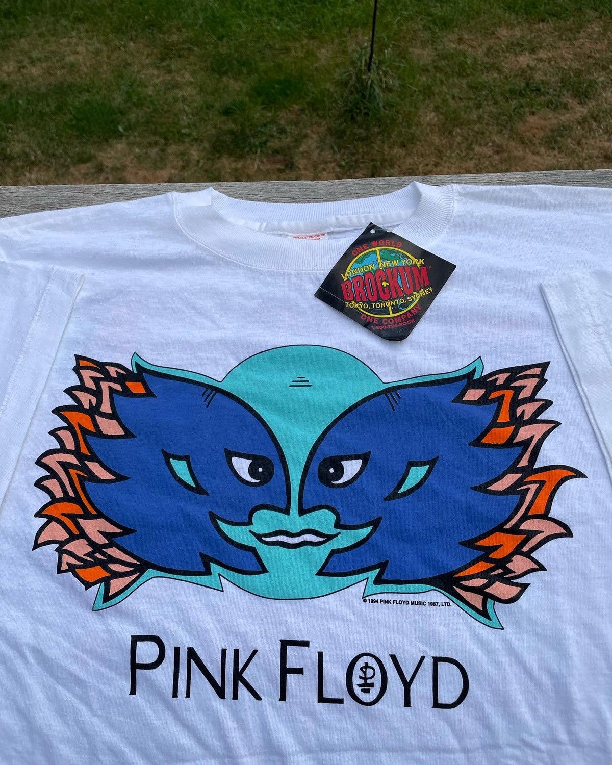 image of Brockum x Pink Floyd Vintage 1994 Pink Floyd Deadstock With Tags Tour Shirt in White (Size XL)