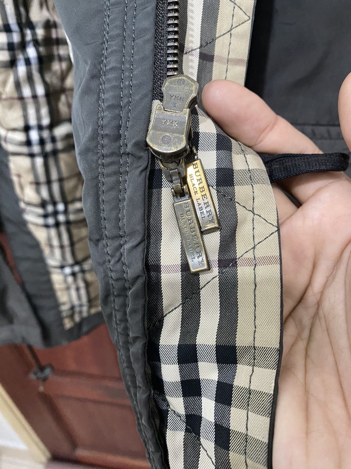 Burberry Burberry Fishtail Parka Faux Fur Jacket Nova Check Size US L / EU 52-54 / 3 - 9 Thumbnail