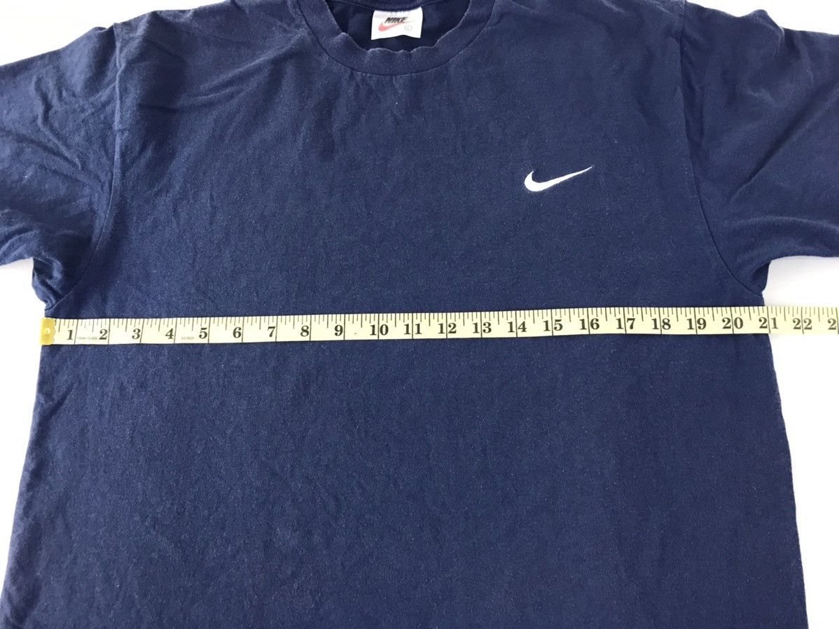 Nike × Vintage 90s Nike Swoosh Embroidery Logo Design Plain Tee Size US L / EU 52-54 / 3 - 7 Thumbnail