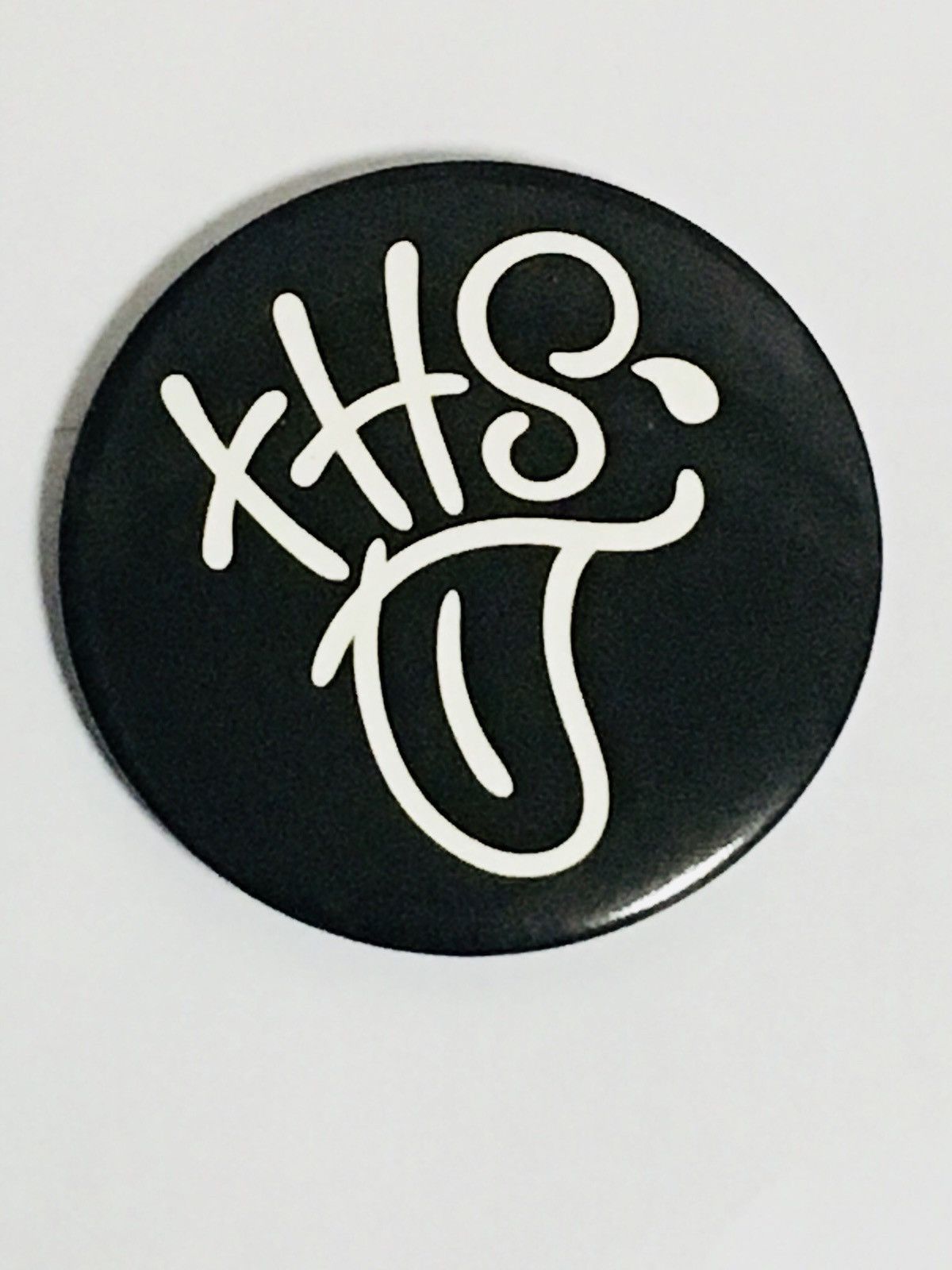 Number (N)ine RARE Pin Badge Button The High Streets Logo Archival Size ONE SIZE - 1 Thumbnail