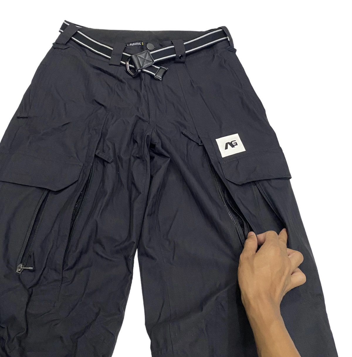 Hiroshi Fujiwara ANALOG AG DESIGN UNLIKELY FUTURES MULTI POCKET SKI PANTS Size US 34 / EU 50 - 9 Thumbnail