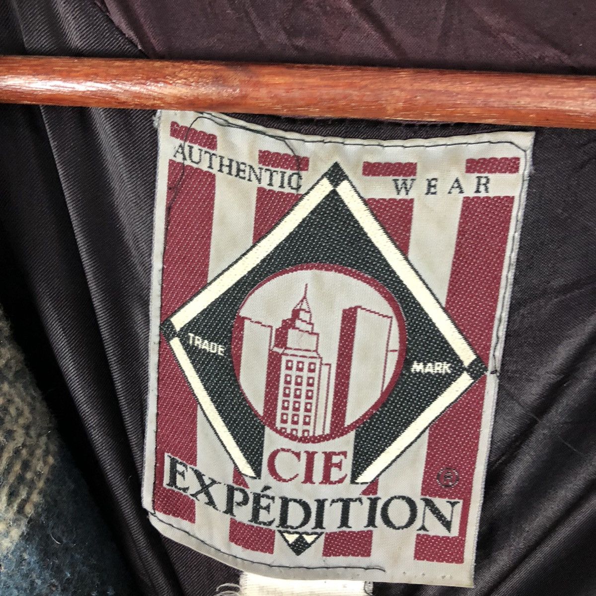 Japanese Brand AUTHENTIC CIE EXPEDITION NAVAJO DESIGN BUTTON JACKET Size US M / EU 48-50 / 2 - 11 Thumbnail