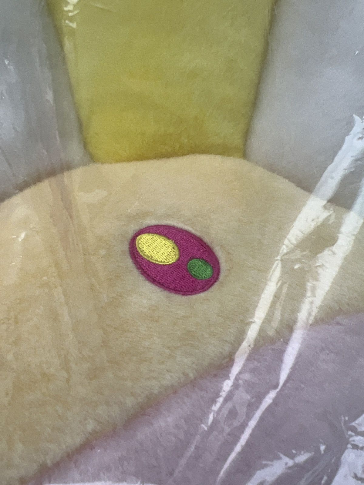 Takashi Murakami Takashi Murakami Rainbow Flower Cushion plush 60CM Size ONE SIZE - 3 Thumbnail