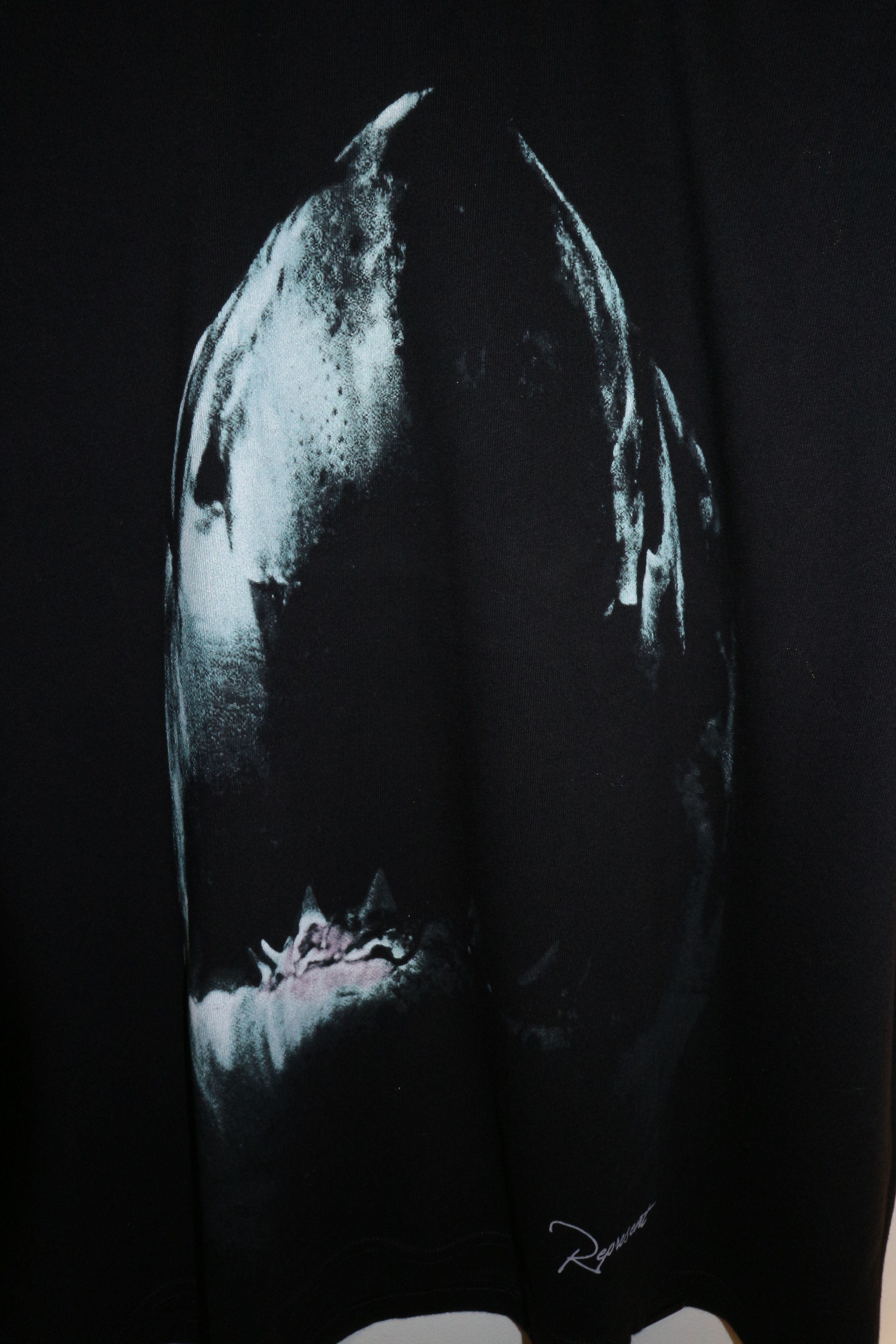 Represent Clo. SHARK PRINT T-SHIRT Size US XL / EU 56 / 4 - 3 Thumbnail