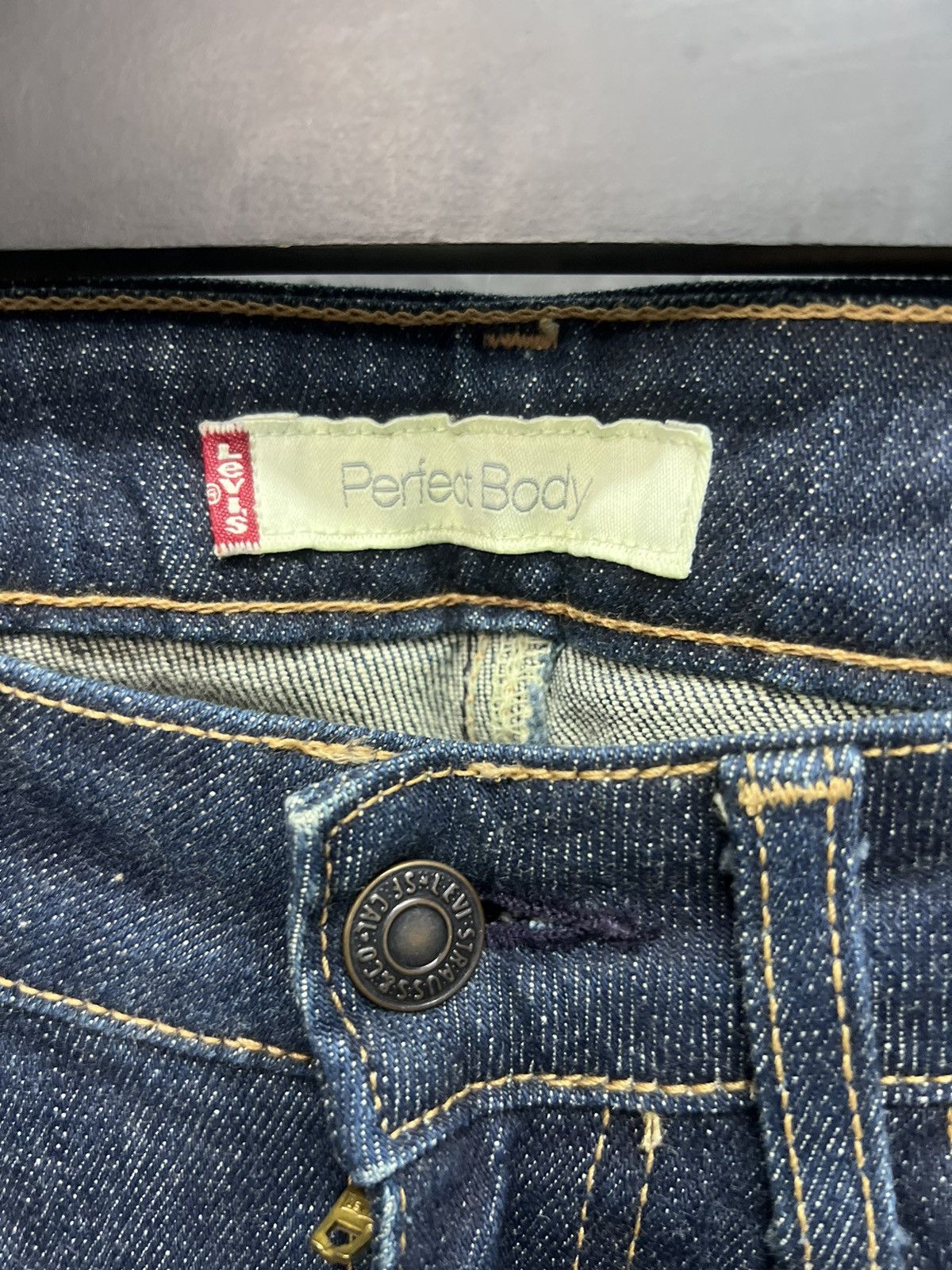 Levi's LEVIS PERFECT BODY DENIM JEANS SIZE 28 Size 28" / US 6 / IT 42 - 3 Thumbnail