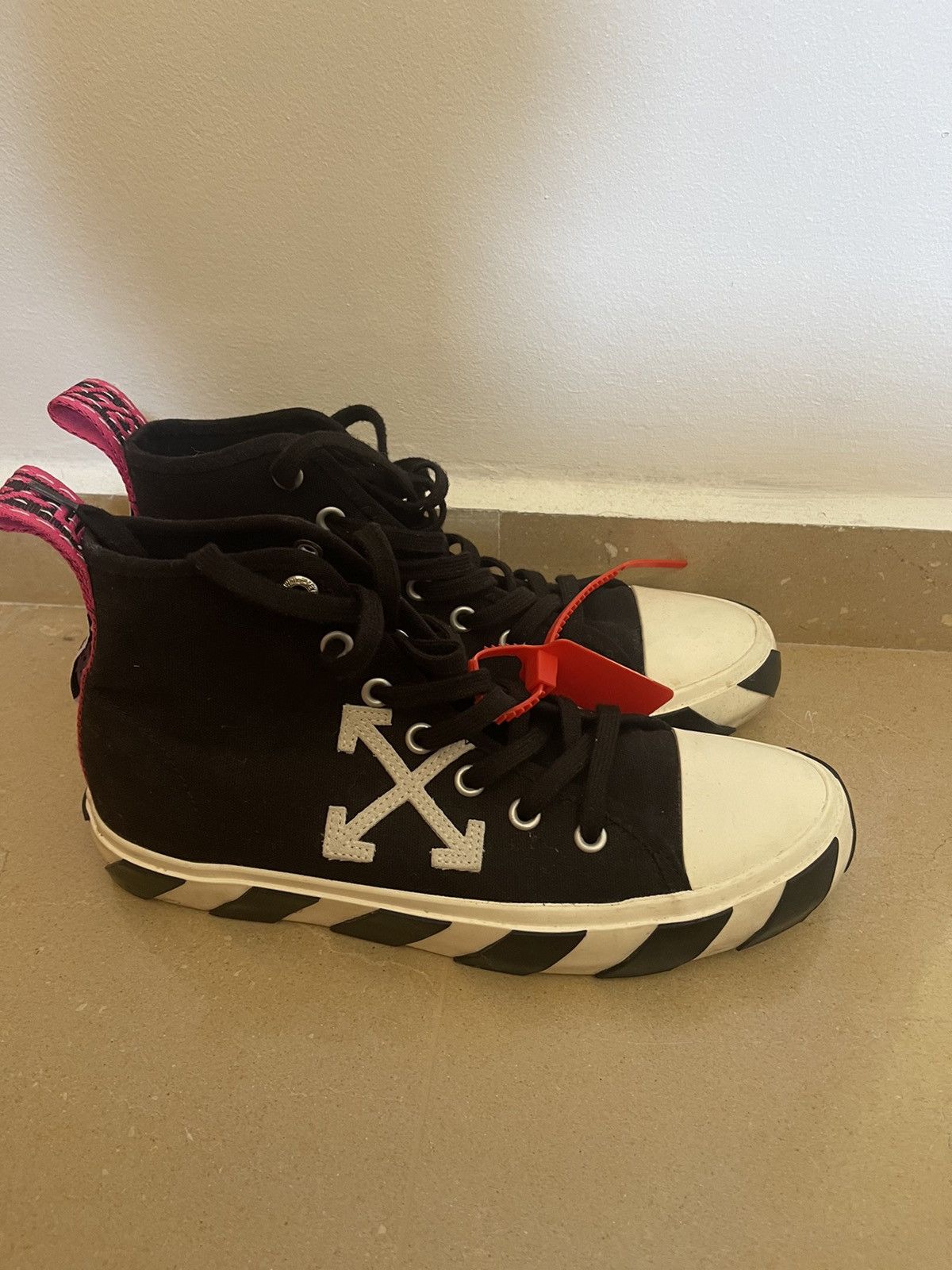 Off-White Off white Vulcanized mid top sneakers Size US 8.5 / EU 41-42 - 1 Thumbnail