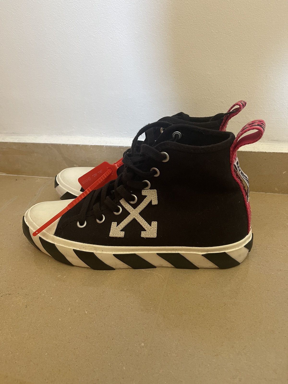 Off-White Off white Vulcanized mid top sneakers Size US 8.5 / EU 41-42 - 3 Thumbnail