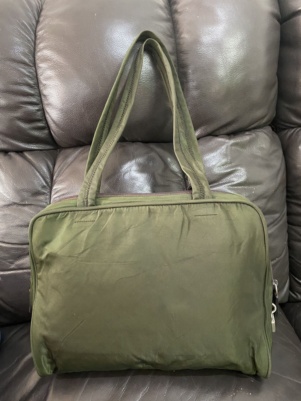 Prada Authentic Vintage Prada Tessuto Nyalon Green Shoulder Bag Size ONE SIZE - 8 Thumbnail