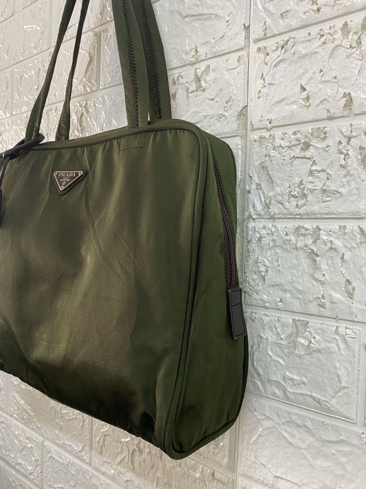 Prada Authentic Vintage Prada Tessuto Nyalon Green Shoulder Bag Size ONE SIZE - 4 Thumbnail