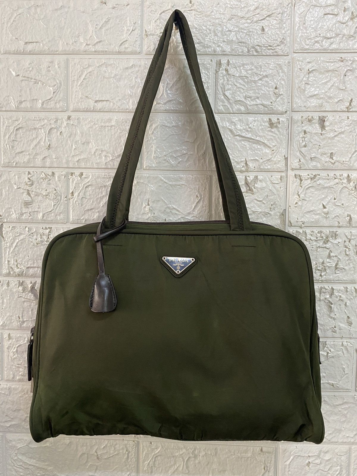 Prada Authentic Vintage Prada Tessuto Nyalon Green Shoulder Bag Size ONE SIZE - 24 Thumbnail