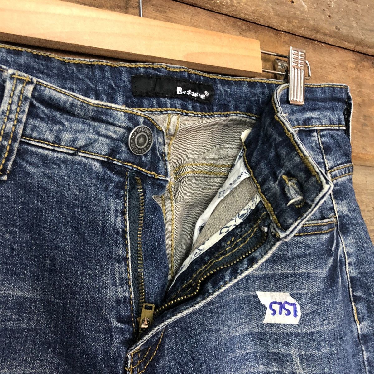 Japanese Brand Bvssyeve vintage Blue distressed Denim Jeans Pants #5757 Size 30" / US 8 / IT 44 - 9 Thumbnail