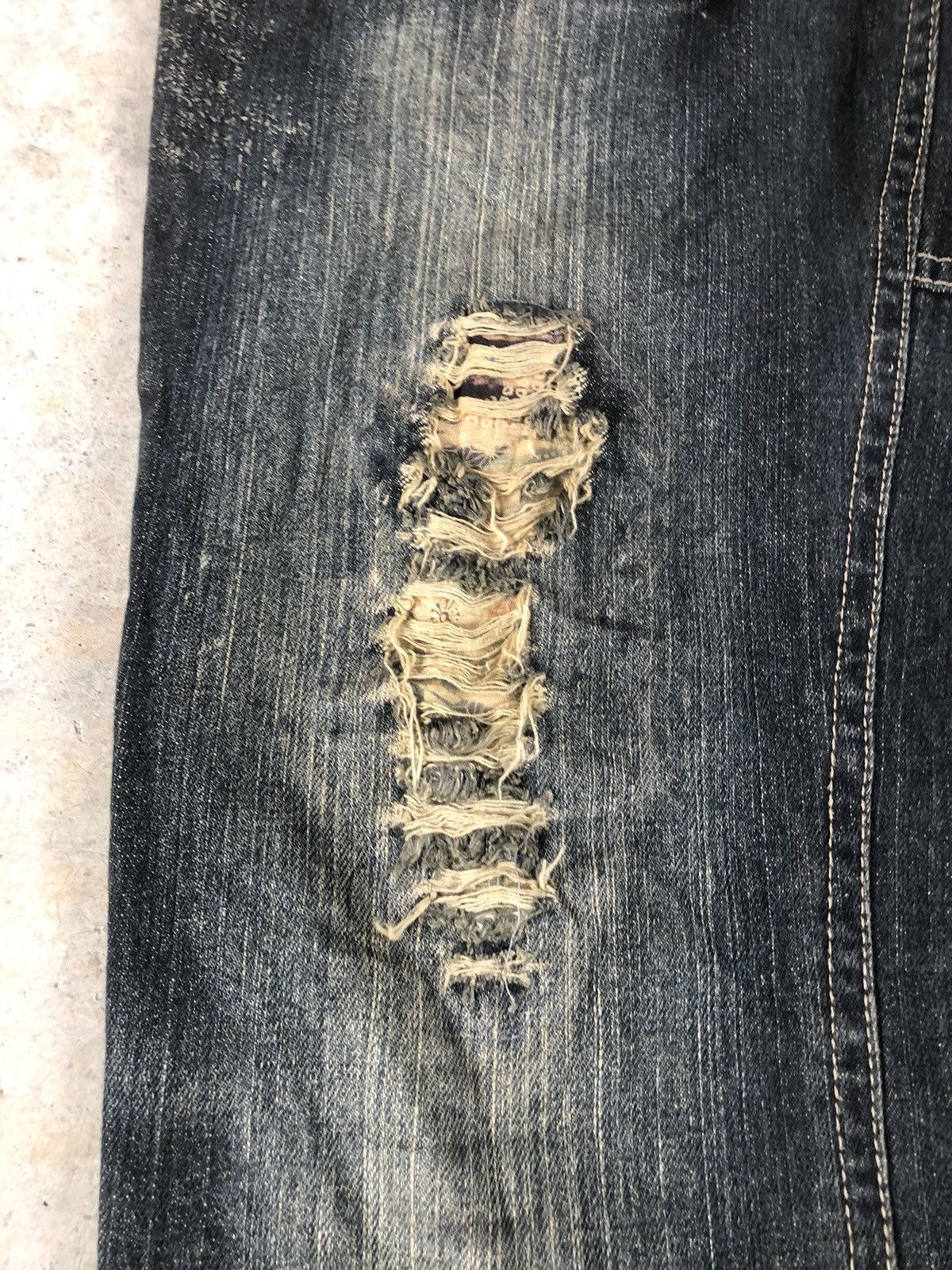 Japanese Brand Vintage GUMU Distressed Jeans Patchwork Denim Size US 35 - 14 Thumbnail