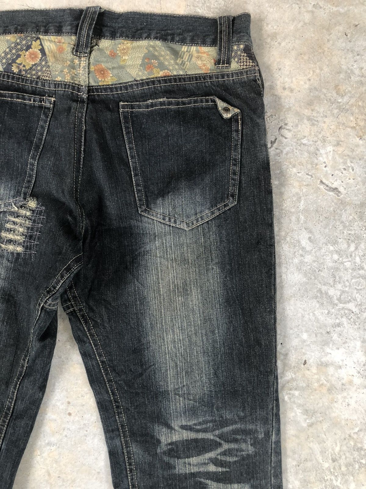 Japanese Brand Vintage GUMU Distressed Jeans Patchwork Denim Size US 35 - 10 Thumbnail