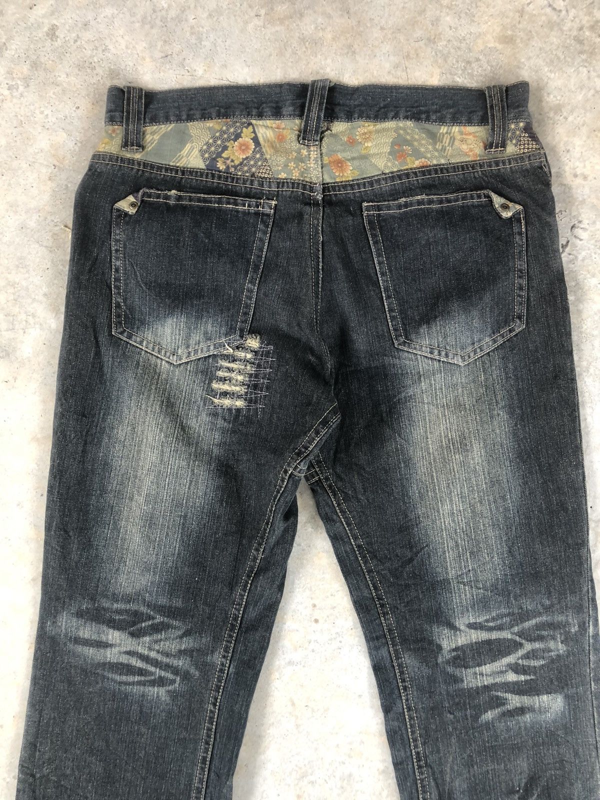 Japanese Brand Vintage GUMU Distressed Jeans Patchwork Denim Size US 35 - 8 Thumbnail