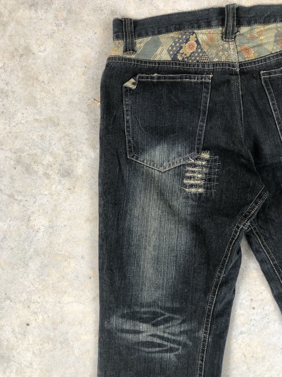 Japanese Brand Vintage GUMU Distressed Jeans Patchwork Denim Size US 35 - 9 Thumbnail