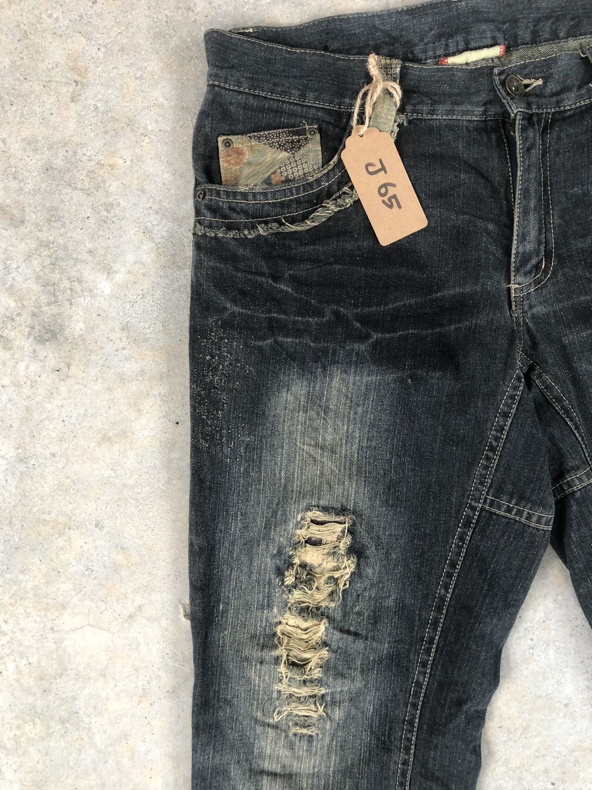 Japanese Brand Vintage GUMU Distressed Jeans Patchwork Denim Size US 35 - 4 Thumbnail