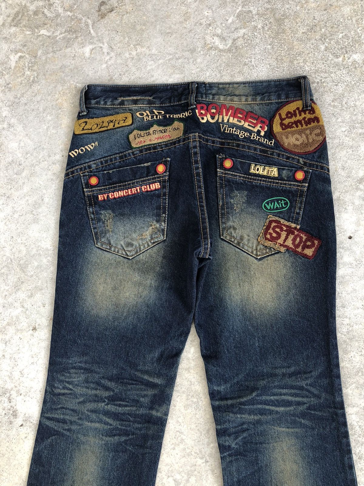 Japanese Brand Rare Yoshitomo Nara Lolita Distressed Jeans Size US 34 / EU 50 - 10 Thumbnail