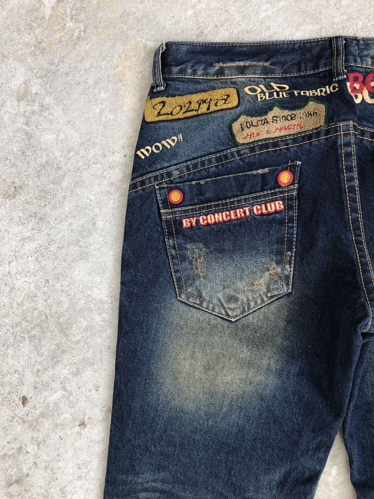 Japanese Brand Rare Yoshitomo Nara Lolita Distressed Jeans Size US 34 / EU 50 - 11 Thumbnail