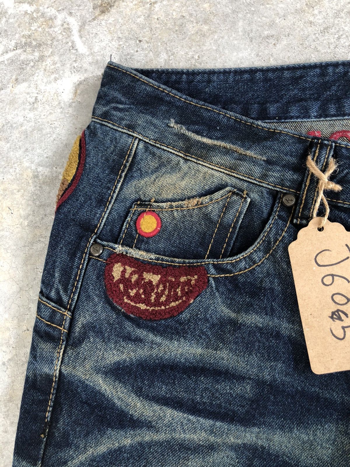 Japanese Brand Rare Yoshitomo Nara Lolita Distressed Jeans Size US 34 / EU 50 - 6 Thumbnail