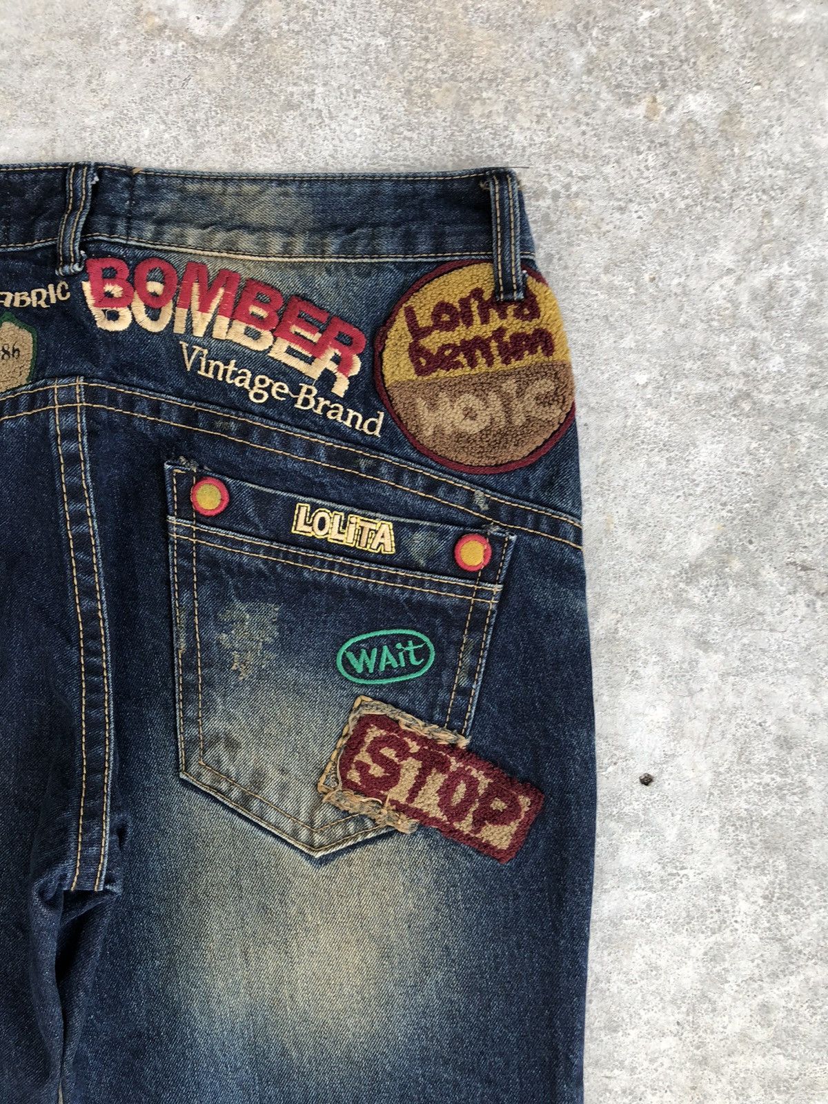 Japanese Brand Rare Yoshitomo Nara Lolita Distressed Jeans Size US 34 / EU 50 - 12 Thumbnail