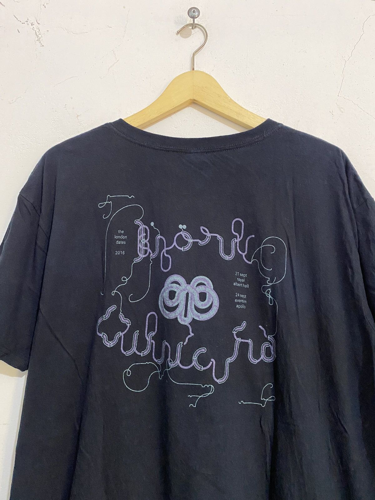 Band Tees × Vintage 🖤BLACFRIDAY🖤Bjork The london dates 2016 Size US XL / EU 56 / 4 - 4 Thumbnail