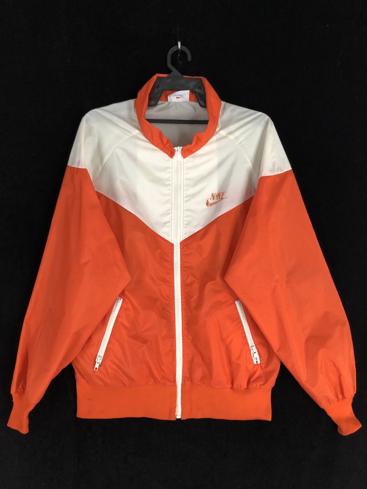 Nike × Vintage Rare Vtg 80’ NIKE USA Orange Tag Swoosh Logo Striped Size US XL / EU 56 / 4 - 1 Thumbnail