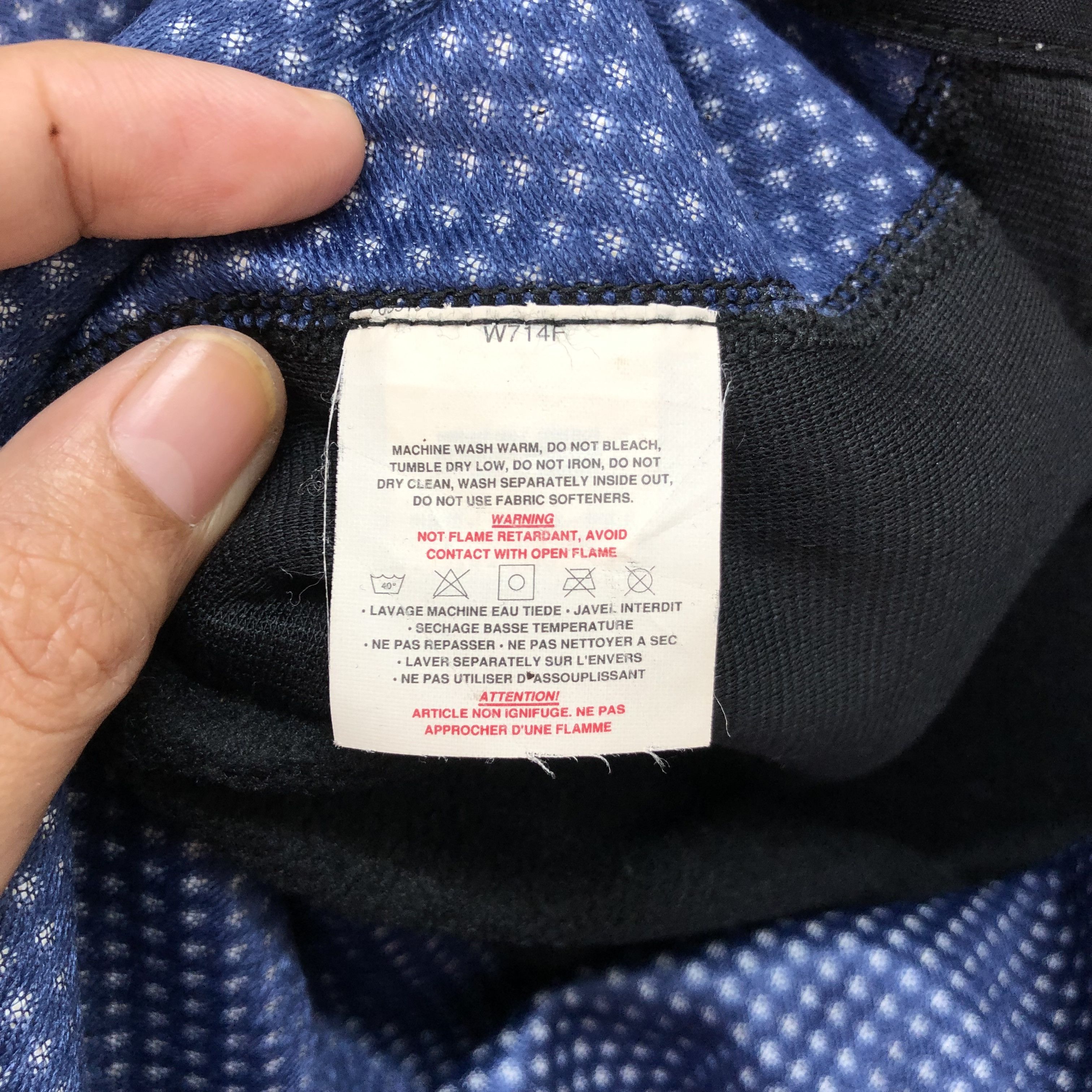 Patagonia VINTAGE PATAGONIA MADE IN USA BLACK FLEECE VEST #5273-182 Size US L / EU 52-54 / 3 - 10 Thumbnail