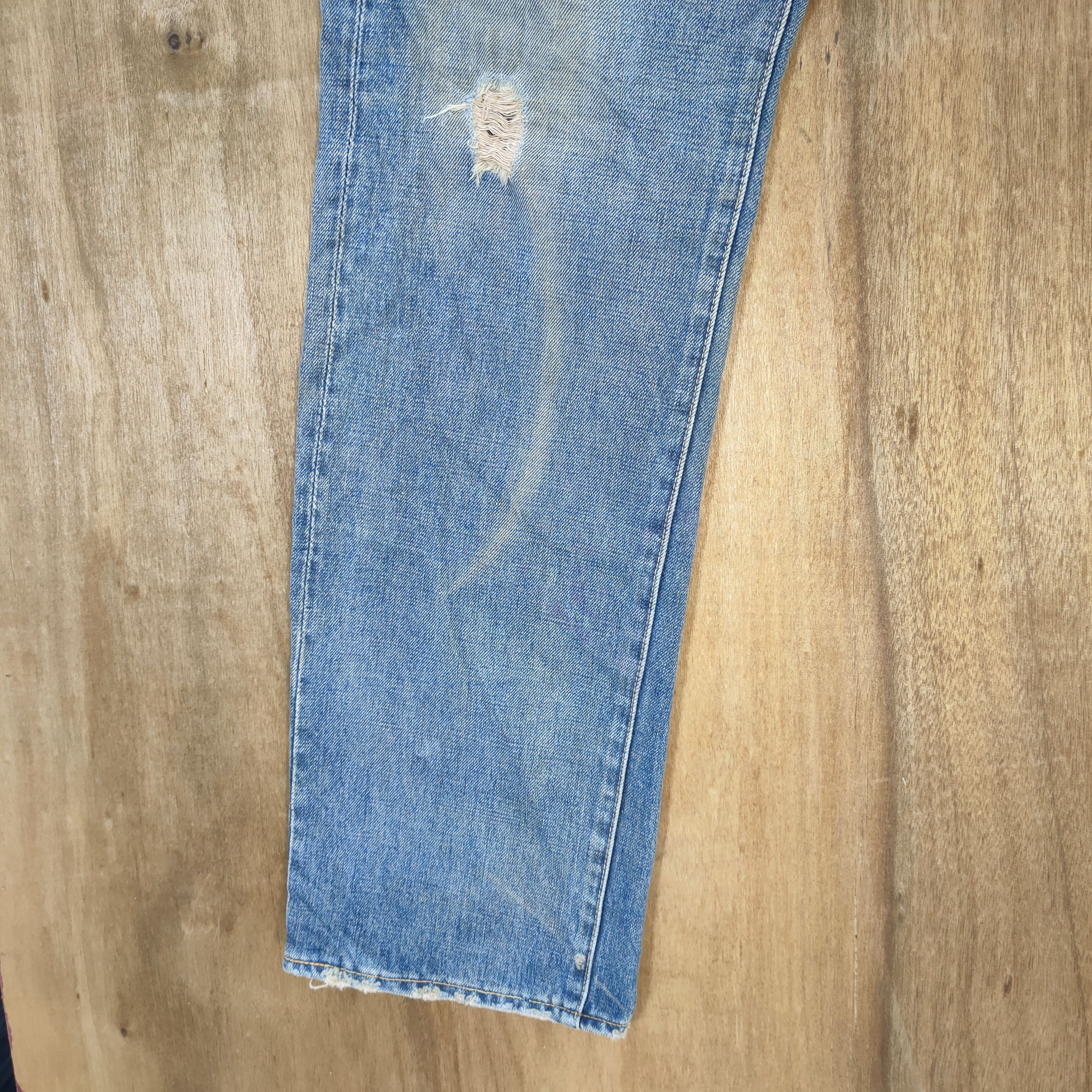 Levi's Vintage Clothing VINTAGE LEVI'S 37501 BIG E RUSTY FADED RIPPEP JEANS Size US 32 / EU 48 - 7 Thumbnail