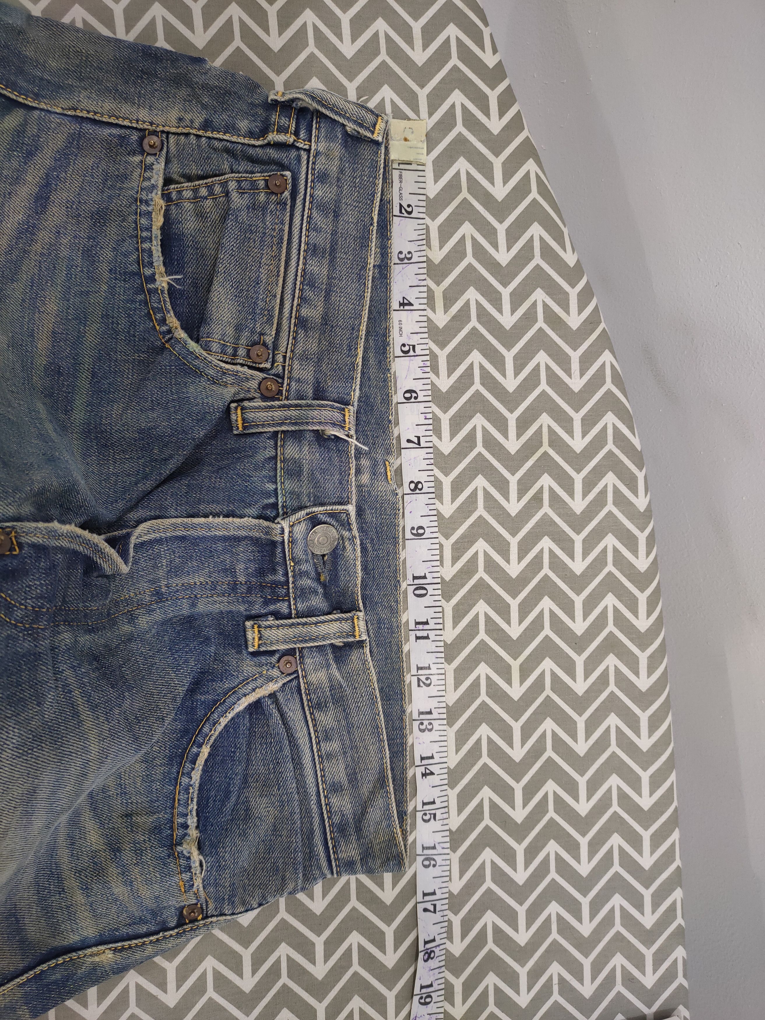 Levi's Vintage Clothing VINTAGE LEVI'S 37501 BIG E RUSTY FADED RIPPEP JEANS Size US 32 / EU 48 - 19 Thumbnail