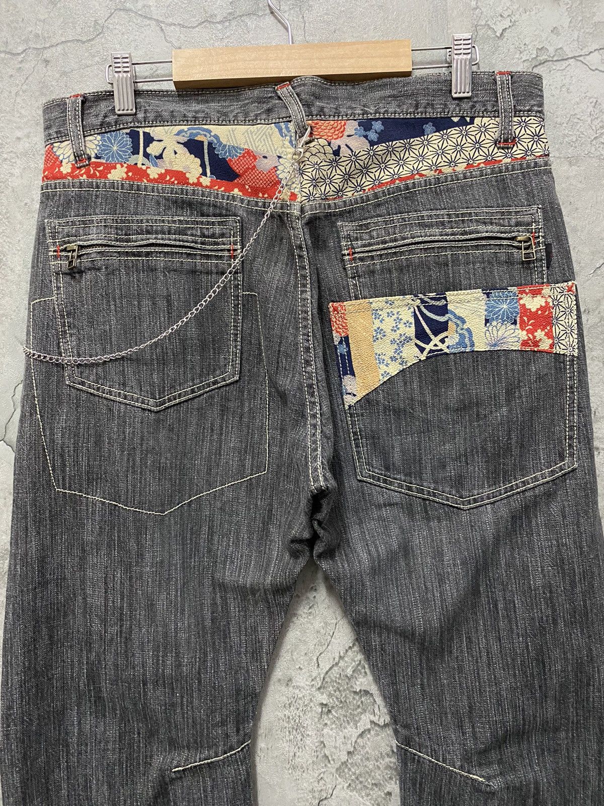 Japanese Brand Wild Khakis Japan Curved Seam MultiPocket Chains Denim Size US 32 / EU 48 - 4 Thumbnail