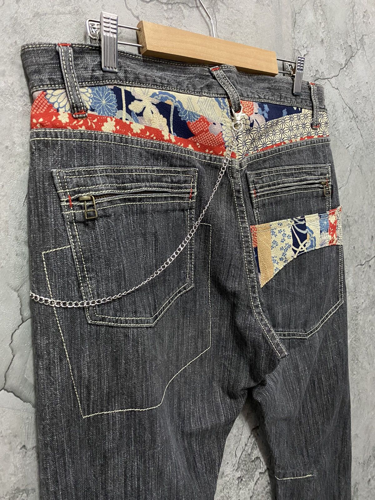 Japanese Brand Wild Khakis Japan Curved Seam MultiPocket Chains Denim Size US 32 / EU 48 - 7 Thumbnail