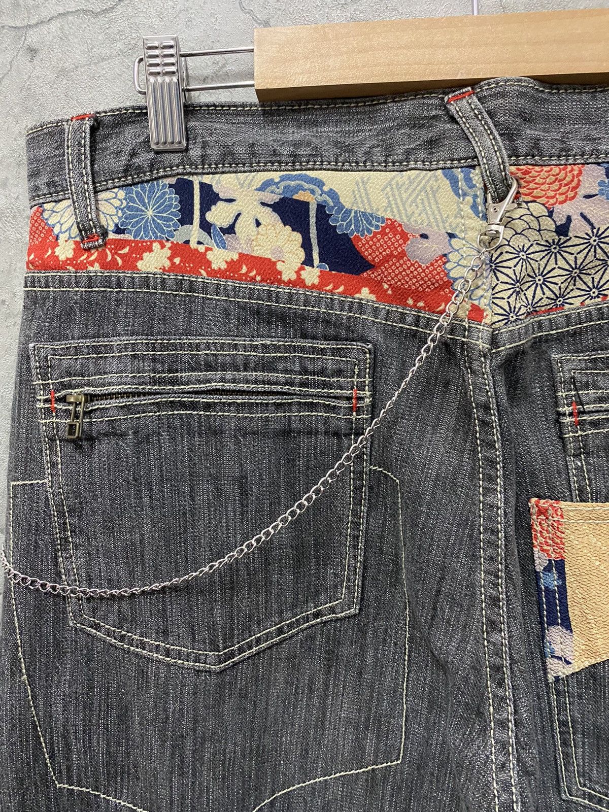 Japanese Brand Wild Khakis Japan Curved Seam MultiPocket Chains Denim Size US 32 / EU 48 - 8 Thumbnail