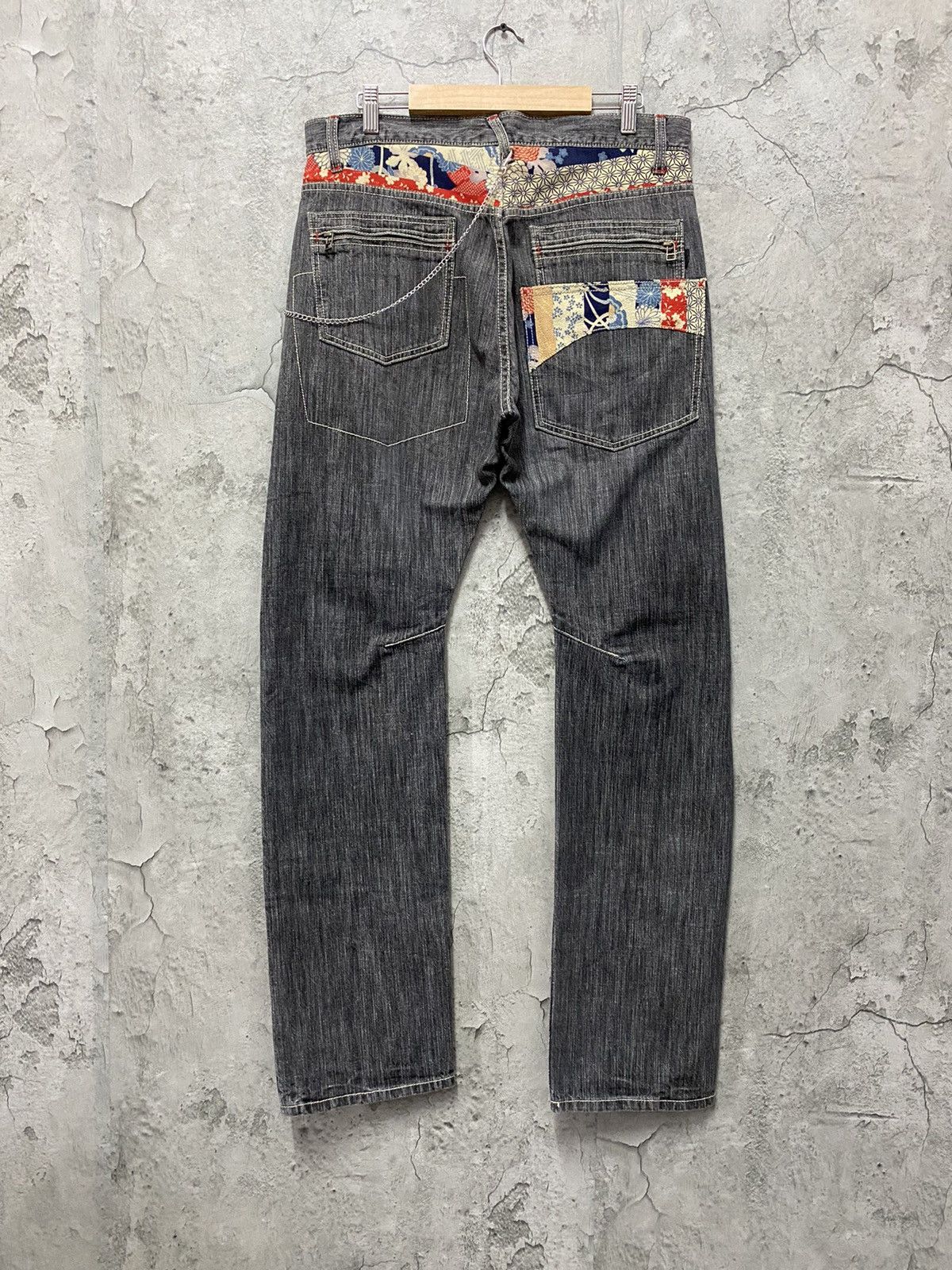 Japanese Brand Wild Khakis Japan Curved Seam MultiPocket Chains Denim Size US 32 / EU 48 - 1 Thumbnail