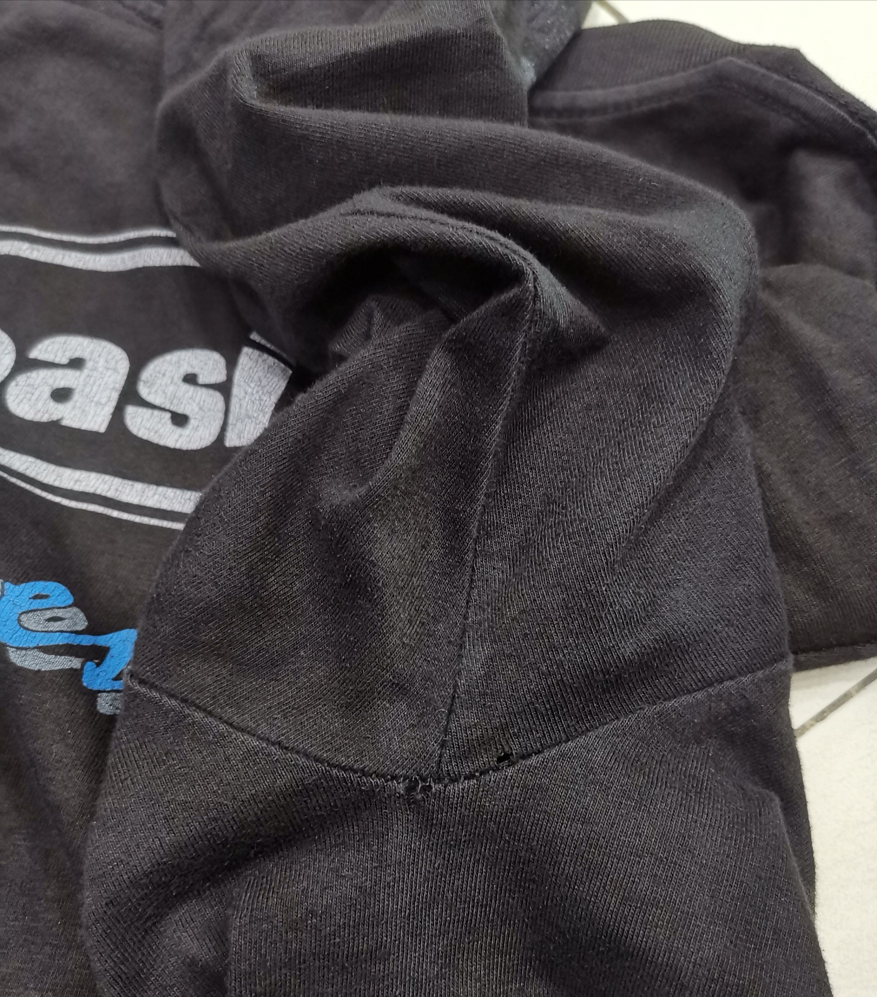 Band Tees VTG BOOTLEG OASIS DEFINITELY MAYBE How Does It Feel? Size US M / EU 48-50 / 2 - 5 Thumbnail