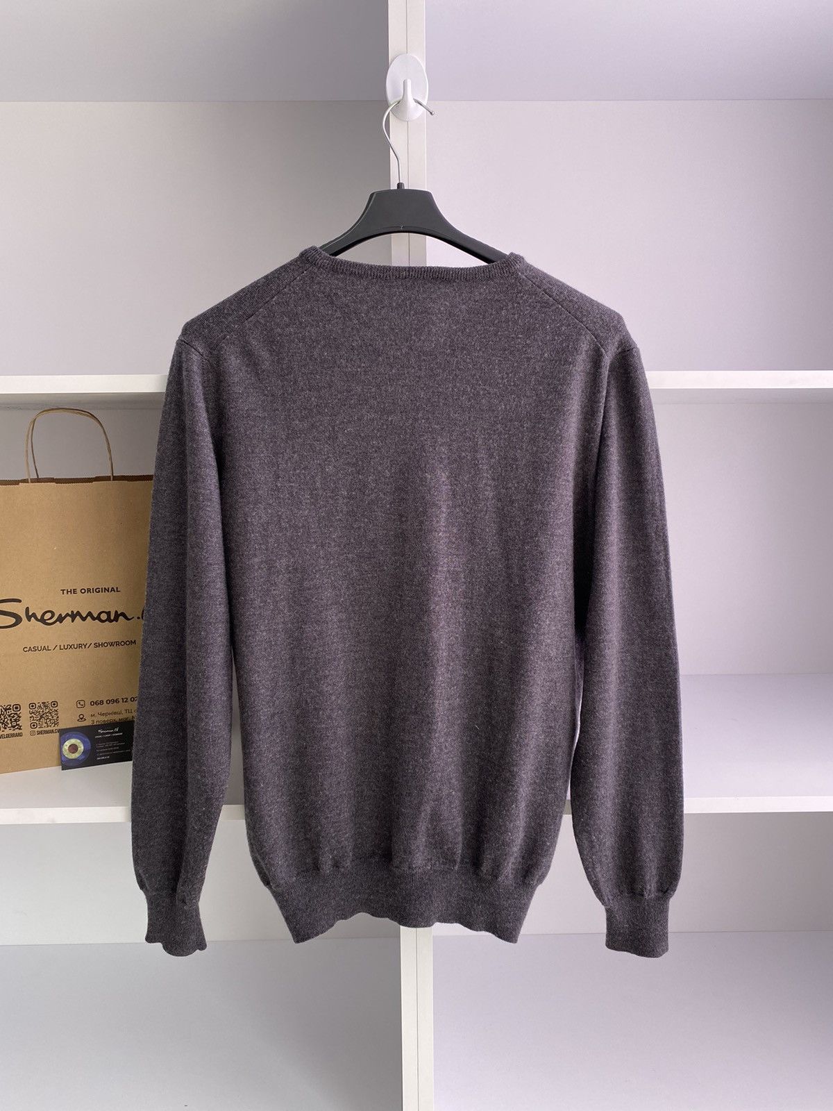 Giorgio Armani Giorgio Armani Grey Cashmere V-Neck Long Sleeve Sweater Size US XXL / EU 58 / 5 - 6 Thumbnail