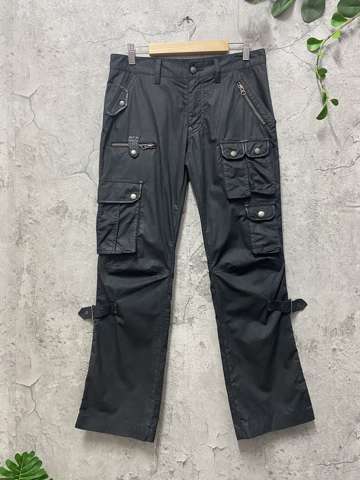 Designer × Japanese Brand CustomCulture Japan Parasite Bondage Utility Cargo Pants Size US 30 / EU 46 - 1 Thumbnail