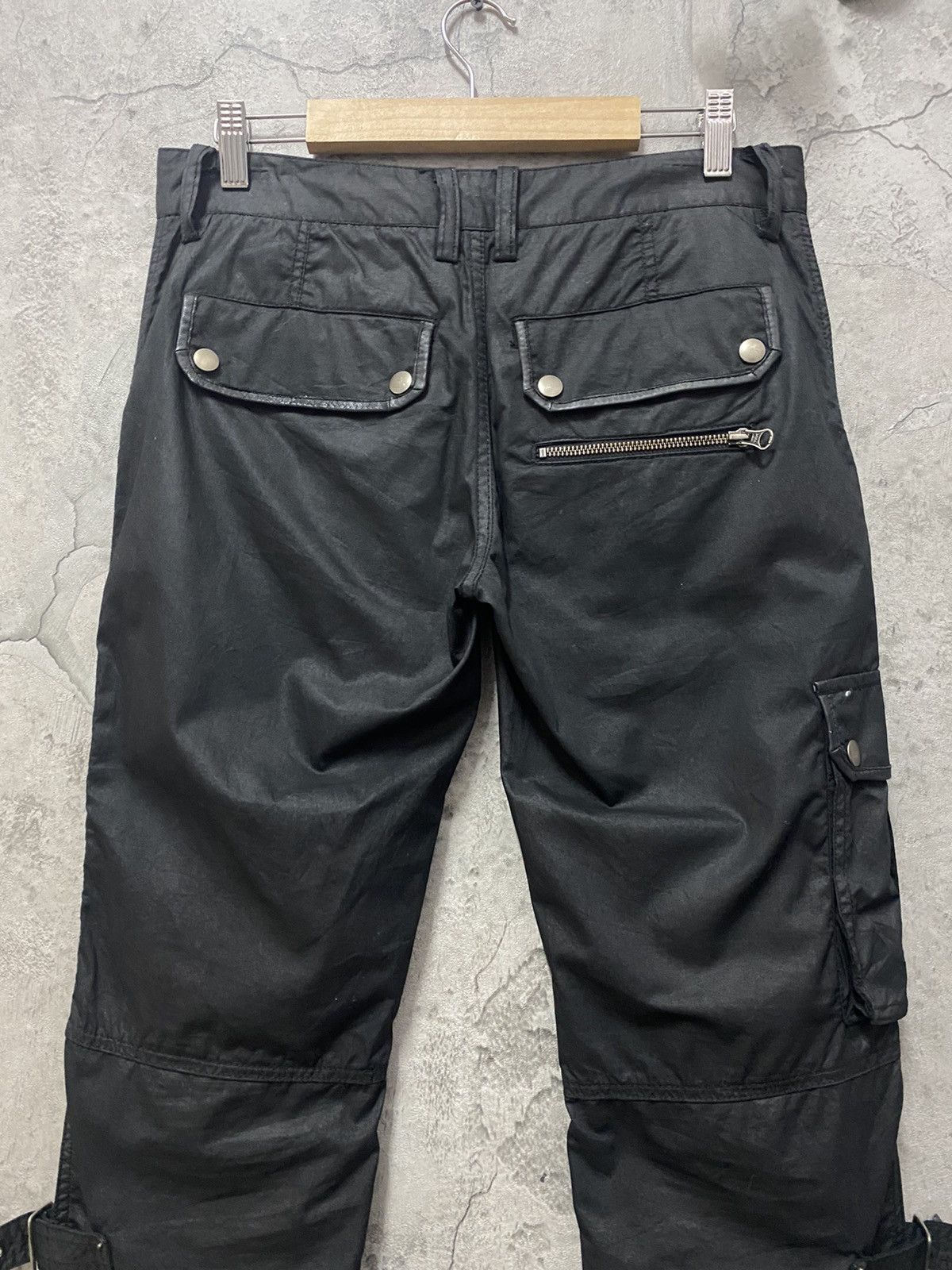 Designer × Japanese Brand CustomCulture Japan Parasite Bondage Utility Cargo Pants Size US 30 / EU 46 - 14 Thumbnail
