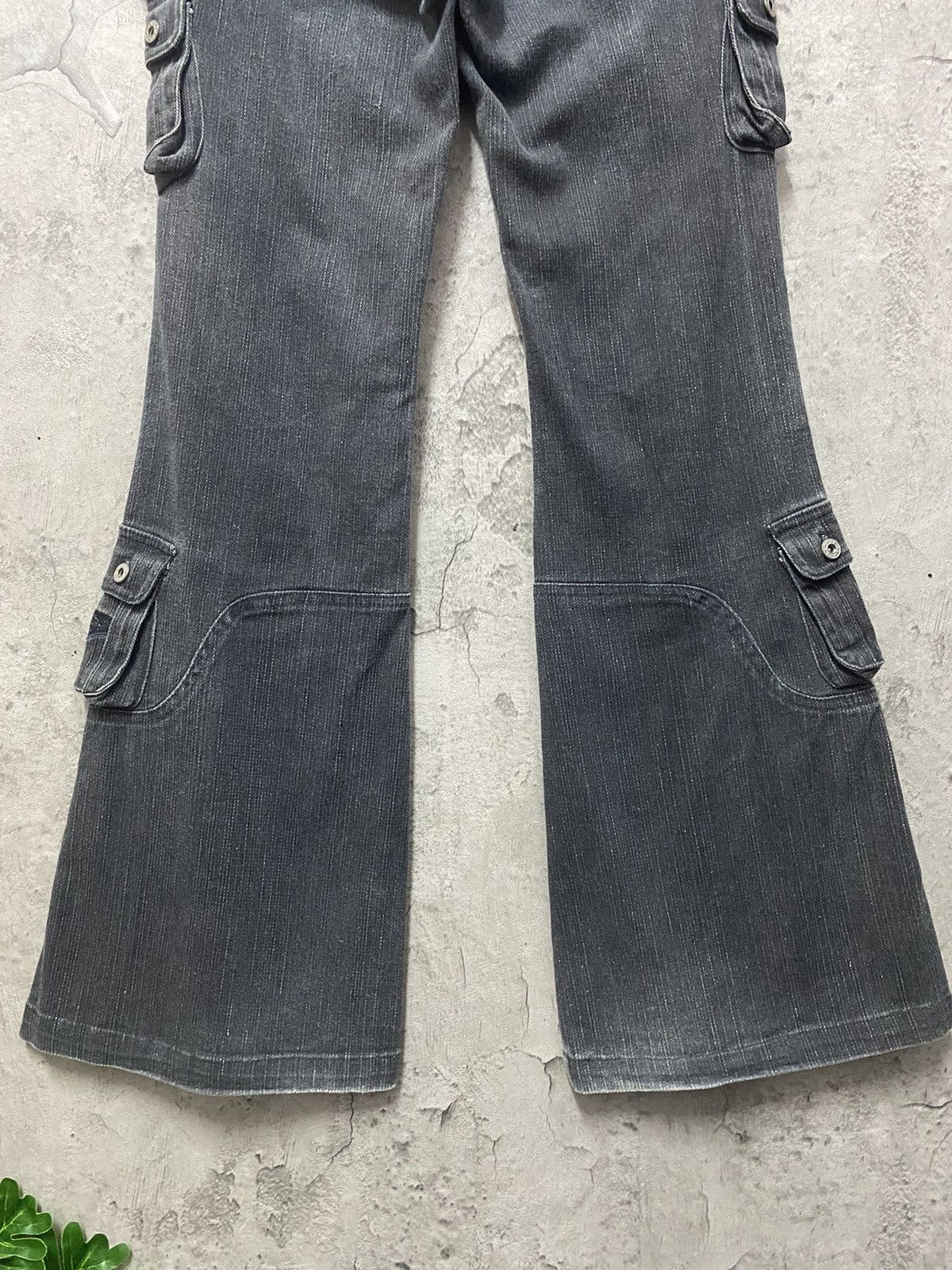 Designer × Japanese Brand × Vintage Lowbox Japan Multi Pocket Crazy Flared Cargo Pants Vintage Size US 31 - 15 Thumbnail