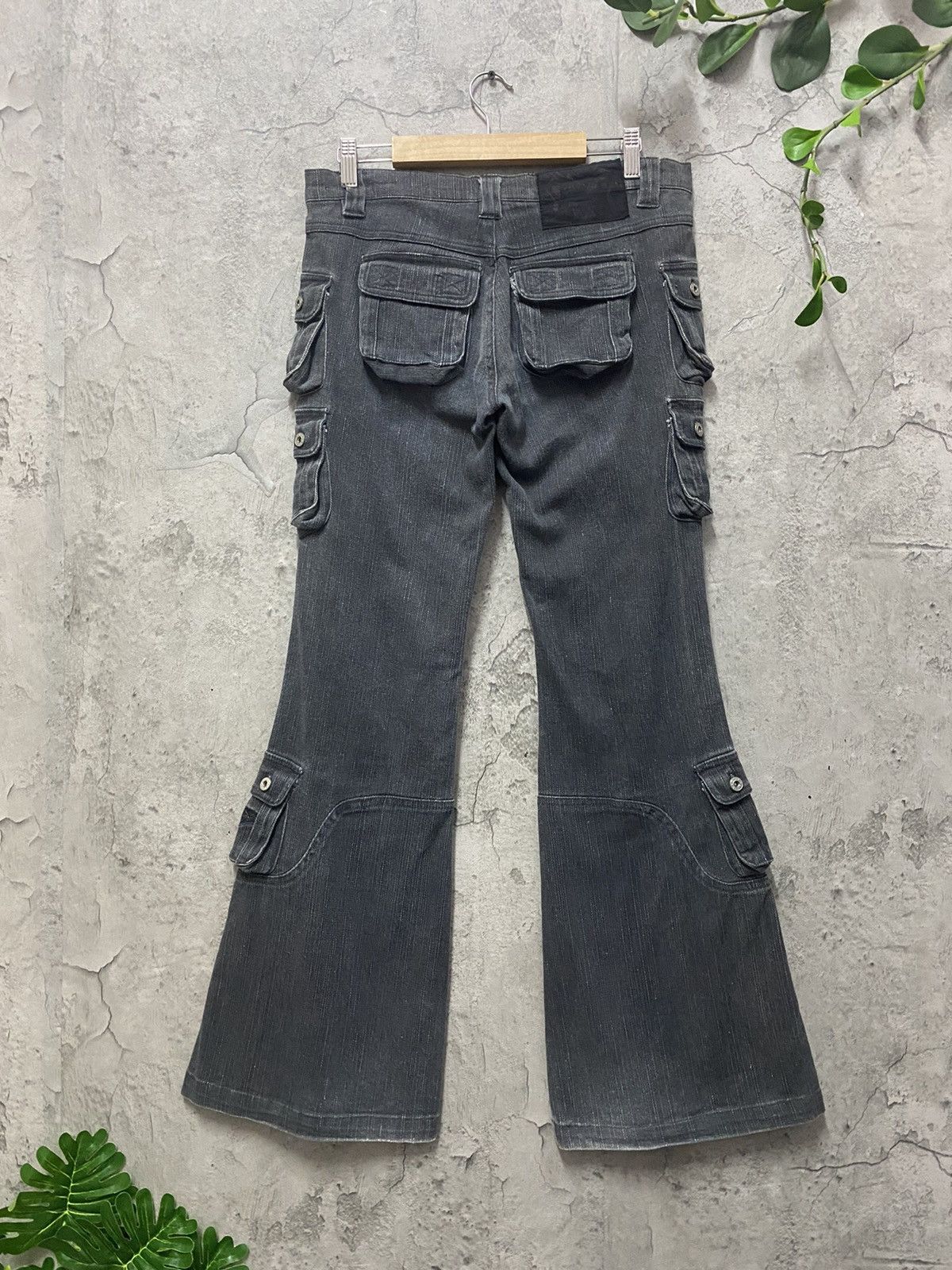 Designer × Japanese Brand × Vintage Lowbox Japan Multi Pocket Crazy Flared Cargo Pants Vintage Size US 31 - 2 Thumbnail