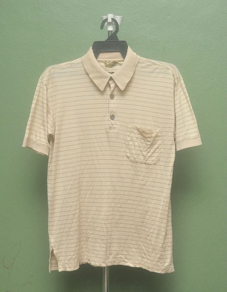 Hermes Vintage Hermes Made In Italy Short Sleeve Cream Colour Size US M / EU 48-50 / 2 - 1 Thumbnail