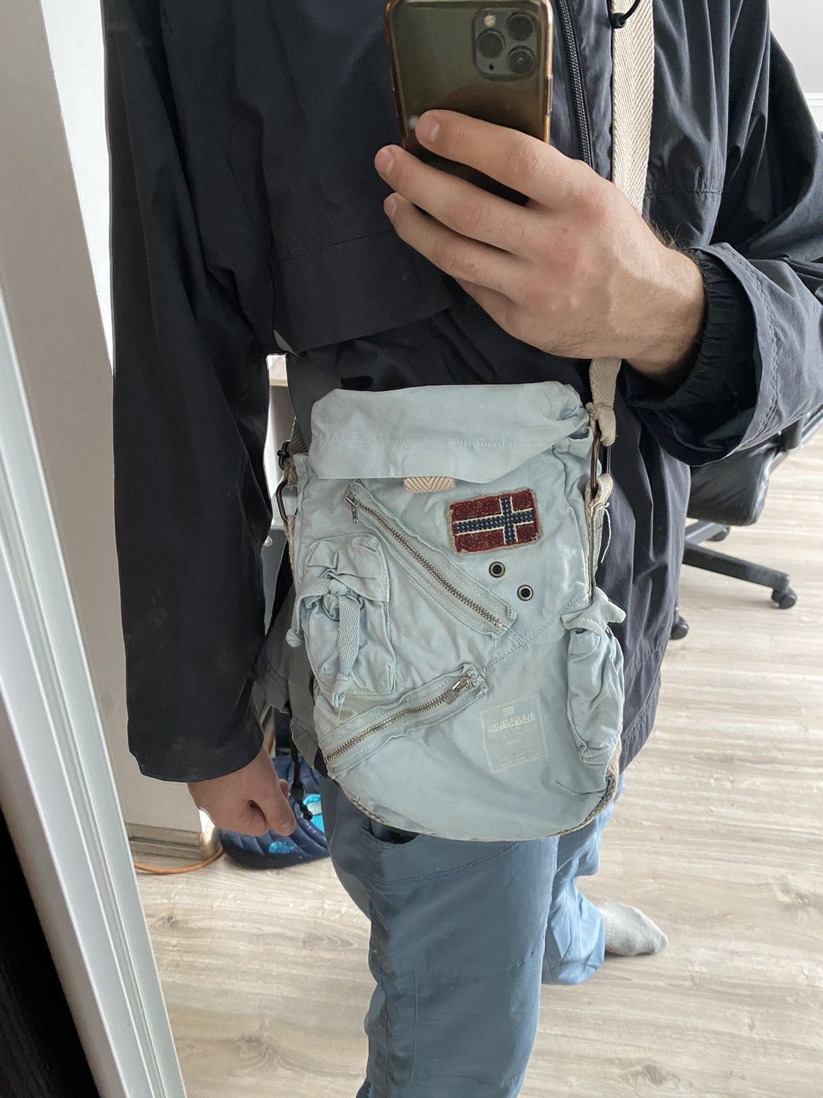 Napapijri × Vintage Napapijri Crossbody Messenger Bag With Logo Size ONE SIZE - 1 Thumbnail