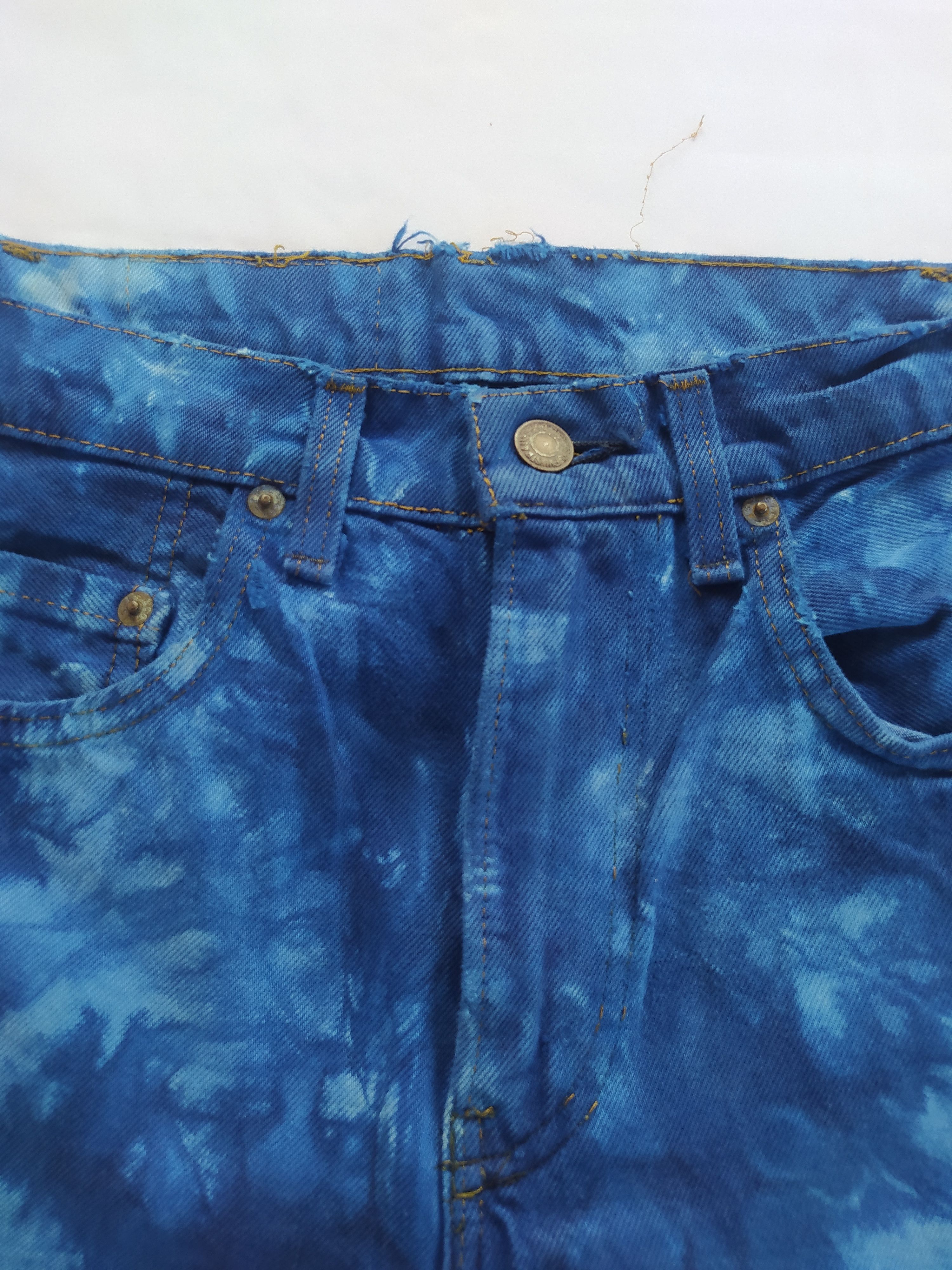 Levi's × Vintage Vintage distressed tiediy levis Size US 28 / EU 44 - 6 Thumbnail