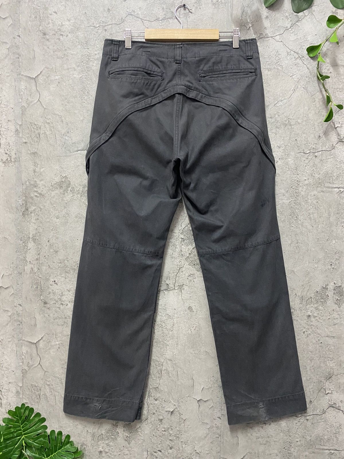 General Research × Vintage A/W 02 General Research Double Knee Cargo Back Zipper Pants Size US 32 / EU 48 - 2 Thumbnail
